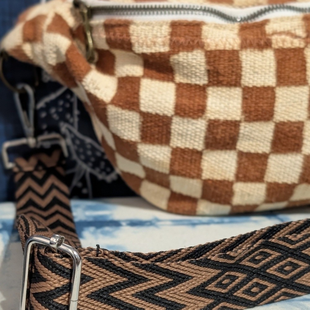 Jenna Bee Handmade Sling Bag Ochre & Cream Checkered - Picture 4 of 12